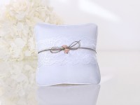 Vankúšik pod obrúčky s mašličkou